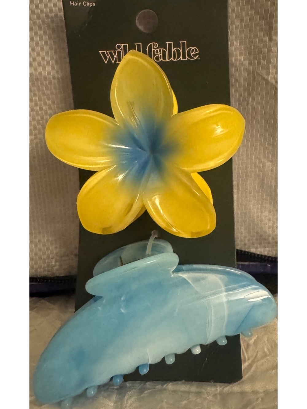 Wild Fable Set of 2 Hair Clips - Yellow Flower and Light Blue Claw Clip, New